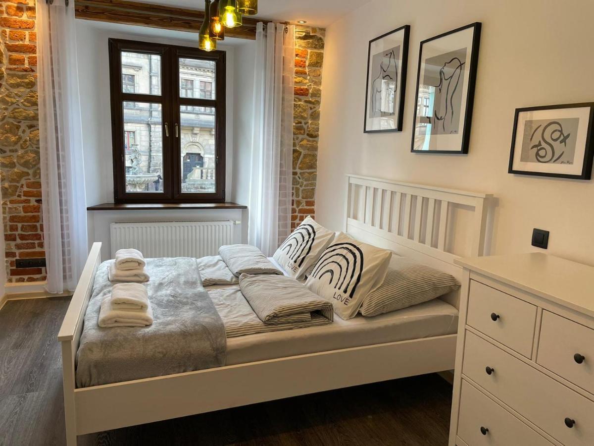 Apartament Przy Ratuszu Klodzko Ngoại thất bức ảnh