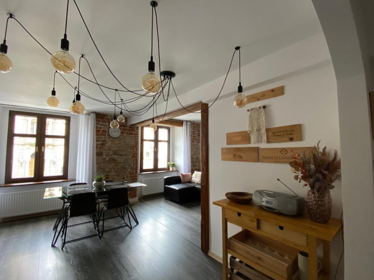 Apartament Przy Ratuszu Klodzko Ngoại thất bức ảnh